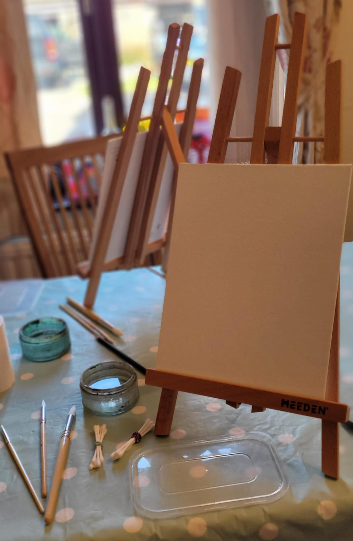 Summer Junior Paint and Sip, Poringland - Friday 22nd August: 10am